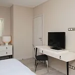 皮纳尔罗酒店 4*