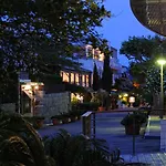 皮纳尔罗酒店 酒店 4*